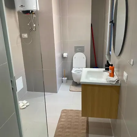 Aura Modern * Tirana